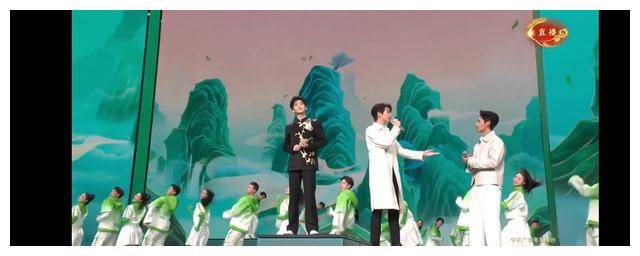 白敬亭心机抢位？房产要塌了？娱乐圈疑问悬浮