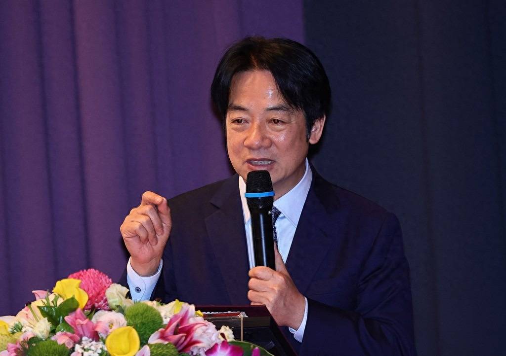 大陆对赖清德称呼变了，话音刚落，新台币暴涨，岛内风向一夜突变